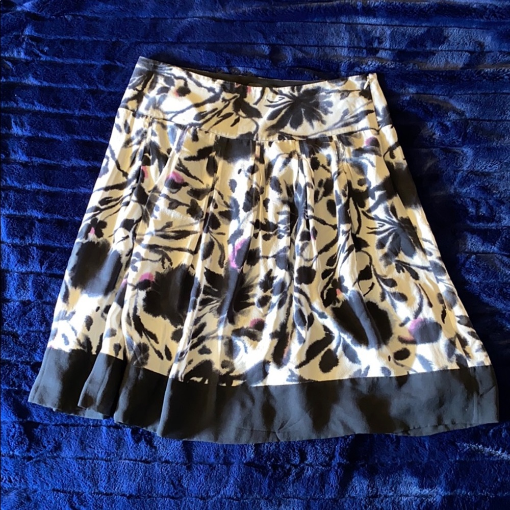THE LIMITED. SILK MIDI SKIRT.SUBTLE FLORAL PATTERN - Picture 1 of 10